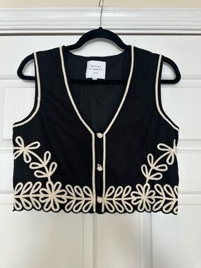 Maison d'Amélie Black Cropped Vest with Cream Floral Trim